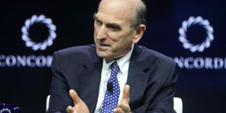 Elliot Abrams dice que Irán ayuda al régimen en Venezuela y Maduro le estaría pagando con oro +Vídeo