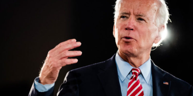 Joe Biden aceptó que Bernie Sanders mantenga centenares de delegados