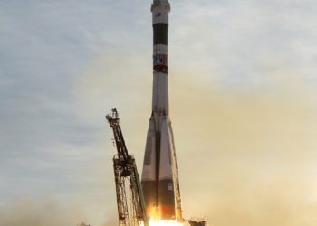 Tras tensiones con Estados Unidos: Irán dice que lanzó con éxito el primer satélite militar