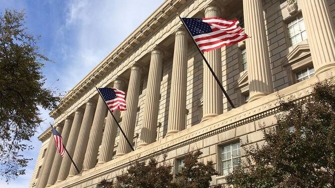 Estados Unidos sancionó a nueve compañías chinas por violaciones a los derechos humanos
