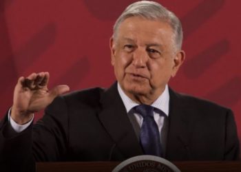 Mujeres enfurecen después que López Obrador minimizara violencia de genero en México