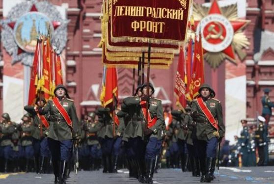 Putin celebró la Victoria sobre el nazismo en Moscú pese a la pandemia