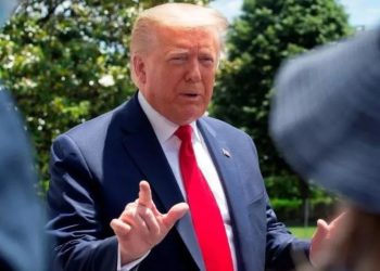 Trump prepara paquete de $1 billón centrado en proyectos de transporte