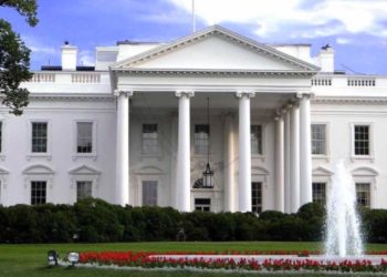 Asesores de Trump presionaron para que modificara lo que dijo sobre Guaidó y Maduro