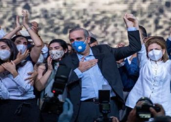 Luis Abinader gana la primera vuelta de elecciones de República Dominicana