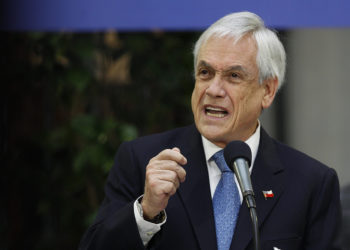 Ley «Juan Barrios»: Presidente Piñera firma proyecto que endurece penas a quema de camiones