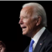 Biden aceptó la candidatura presidencial demócrata y dice que sacará a EE.UU de la «oscuridad»