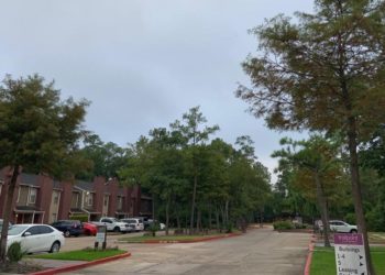 Huracán Laura amenaza a Texas: Autoridades piden a ciudadanos quedarse en casa