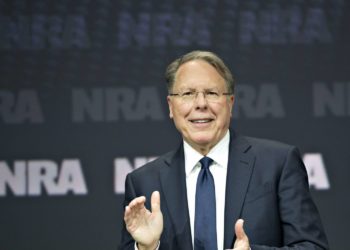 NRA fue demandada por «ilegalidad descarada» de sus dirigentes