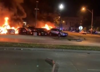 Arrestado menor de edad vinculado a muertes en las protestas de Wisconsin