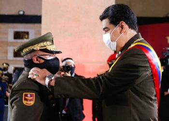 Maduro da más poder a militar de su confianza ¿Un civil se impone en el Ejército de la dictadura?