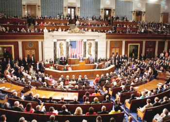 Casi 30 ex legisladores republicanos le brindan su apoyo a Joe Biden