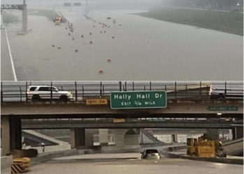 Autoridades de Houston ordenan permanecer en casa por tormenta Beta