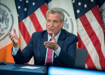 Empresarios exigen a Bill de Blasio detener decadencia de Nueva York