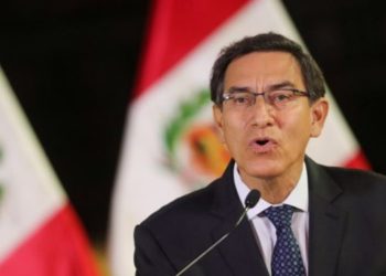 Fiscalía de Perú allanó viviendas de funcionarios del presidente Vizcarra