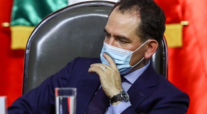 Critican al secretario de Hacienda mexicano por presentar presupuesto «austero» mientras usaba reloj valuado en $5.500