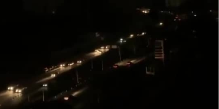 ¡Se aproxima mega apagón! 80% de Venezuela se quedó sin electricidad y sin internet (Videos)