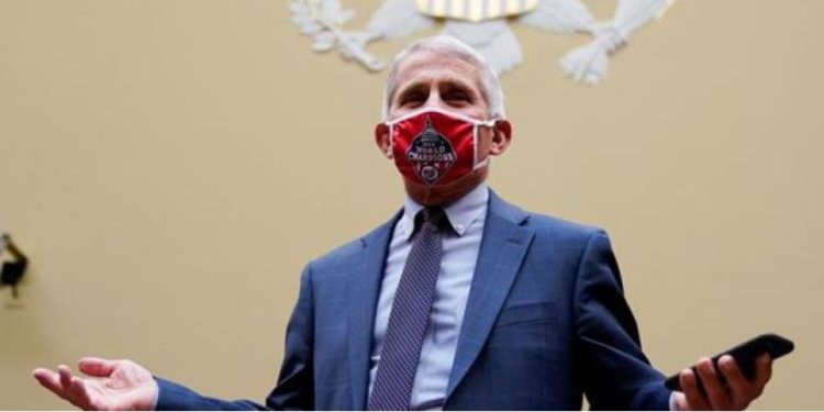 Fauci advierte que la ‘normalidad’ podría llegar hasta 2022 en EEUU