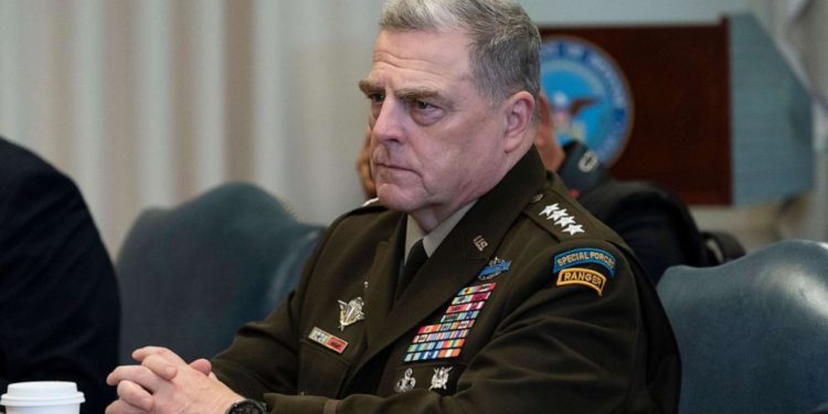 ¿Quién ejerce presión para combatir las agresiones sexuales en el ejército de EE.UU.?