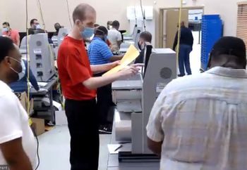 Juez federal negó moción para extender el registro de votantes de Florida