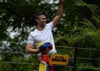 La primera foto de Leopoldo López junto a su familia en Madrid
