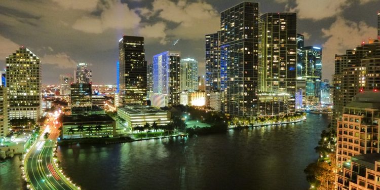 ¿Por qué Florida es el paraíso de los millonarios que escapan de NY?