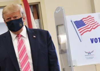 ¿Influirá en la intención del elector? Trump votó de forma anticipada y criticó el sufragio por correo (Video)