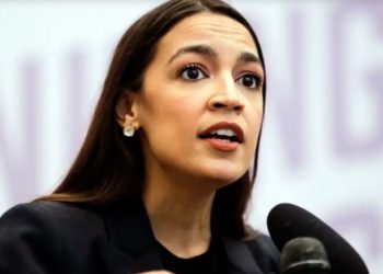 Alexandria Ocasio-Cortez dice que el partido demócrata es hostil con lo «progresista»
