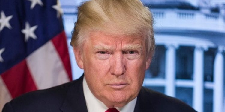 Trump aumenta presión a republicanos para revertir resultados desfavorables