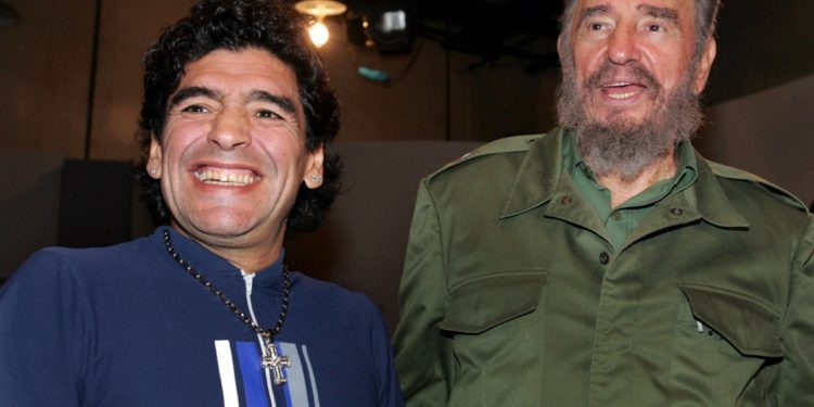 La única derrota de Maradona fue política al vincularse a Fidel Castro y Hugo Chávez, dice Macron