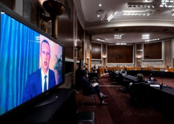 El Senado interpela a Facebook y a Twitter
