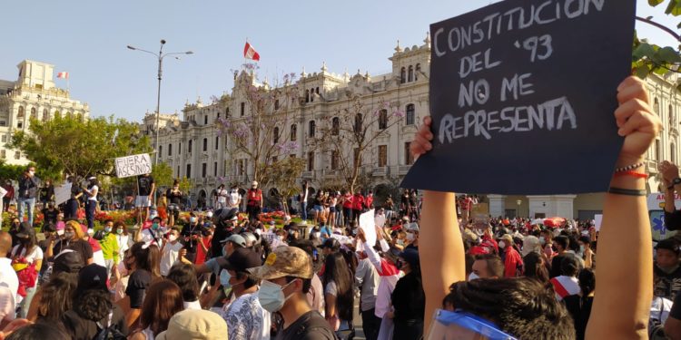 Ahora van por Sagasti: La izquierda busca una Constituyente