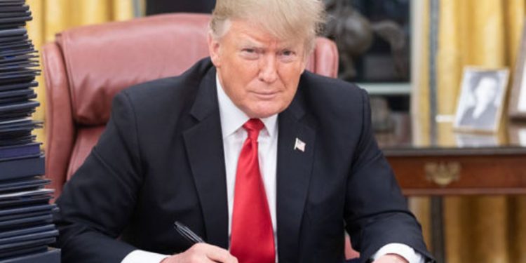 ¿Podría Trump indultarse a sí mismo antes del 21 de enero de 2021?