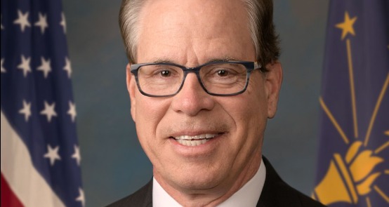 Senador republicano Mike Braun dice que las denuncias de fraude electoral deberían continuar