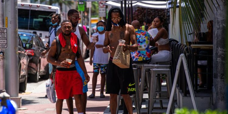 Coronavirus anda de fiesta en Miami-Dade