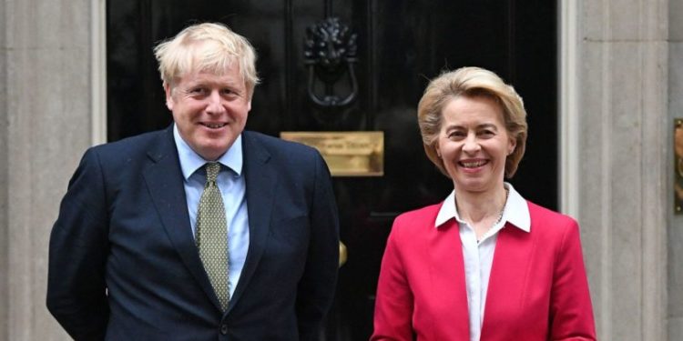 Conversaciones directas Jhonson-Von der Leyen para tratar de lograr el Brexit