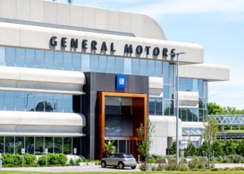General Motors promete no producir automóviles que generen emisiones de carbono después de 2035