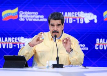 Científicos rechazan las «goticas milagrosas» de Maduro contra el COVID-19