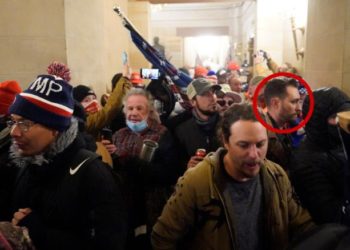 ¿Qué grupos participaron en la insurrección en el Capitolio?