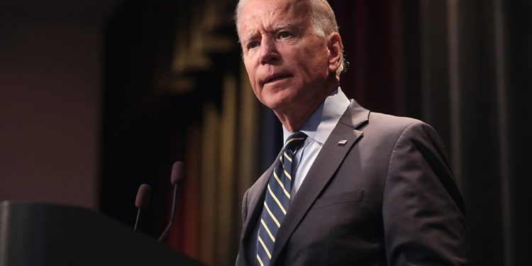 La administración de Biden prepara su estrategia migratoria
