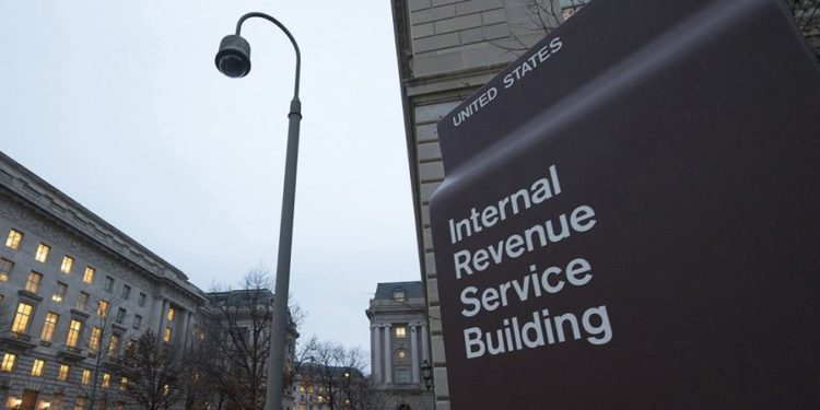IRS ofrece alternativa para quienes no reciban cheques de estímulo
