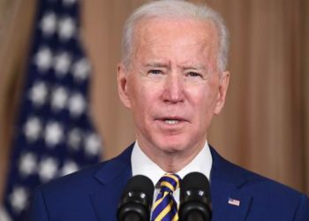 Biden planta cara a autoritarismo de China y Rusia