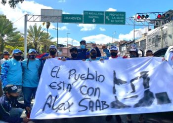 Caravana chavista recorrió Caracas en apoyo a Saab