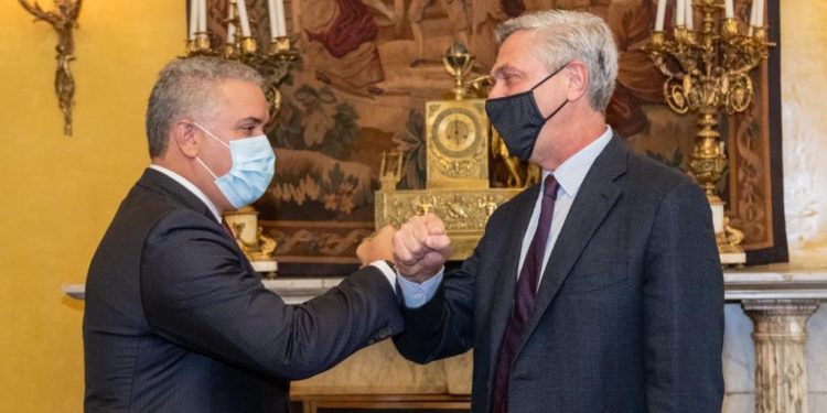 Duque regulariza situación de más de un millón de migrantes en Colombia