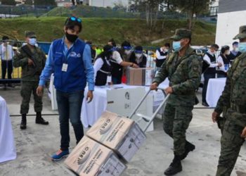 Ecuador acude a votar