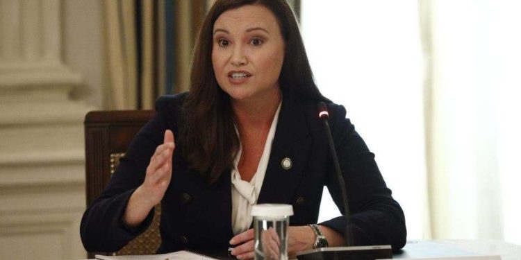 Fiscal de Florida demanda a Biden por cambios migratorios