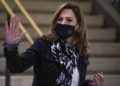 En Cuba atacan a María Elvira Salazar con reportaje televisivo, ella responde con firmeza