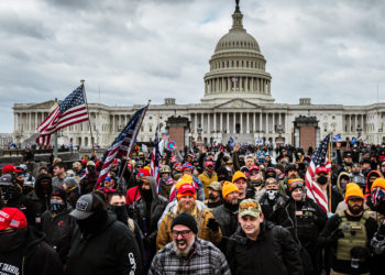 Acusan a Proud Boys por asalto al Capitolio