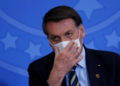 Con 300 mil muertes por COVID, Bolsonaro afina estrategias