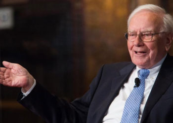 Buffet aconseja qué hacer con el cheque de estímulo
